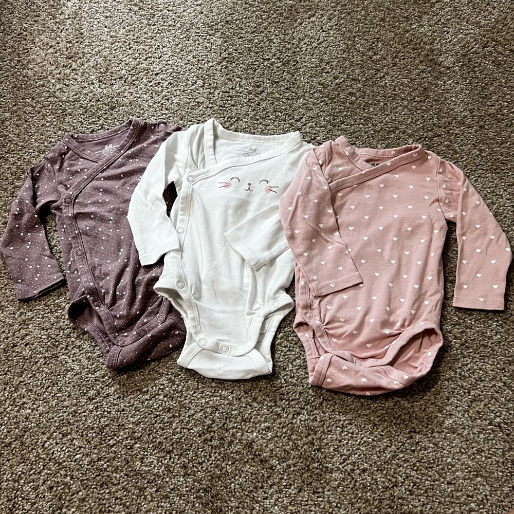 Long sleeve wrap style body suit bundle of 3